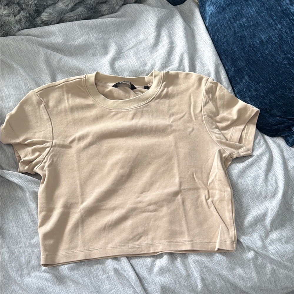 CUTS Women's Crop Top